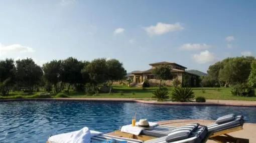 Fantastic luxury finca with pool and spa in Canyamel Fantastic luxury finca with pool and spa in Canyamel
