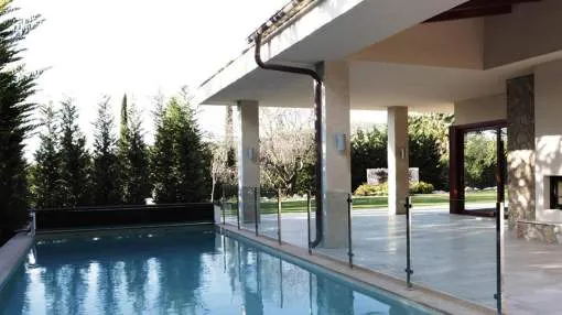 Villa for 8 people near the beach, pool, internet, TV Villa for 8 people near the beach, pool, internet, TV