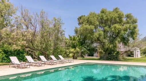 Villa with pool and direct access to the beach in Costa de los Pinos Villa with pool and direct access to the beach in Costa de los Pinos