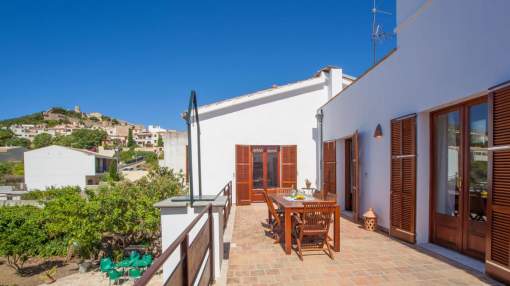 Bright and friendly finca in Capdepera overlooking the historic fortress Bright and friendly finca in Capdepera overlooking the historic fortress