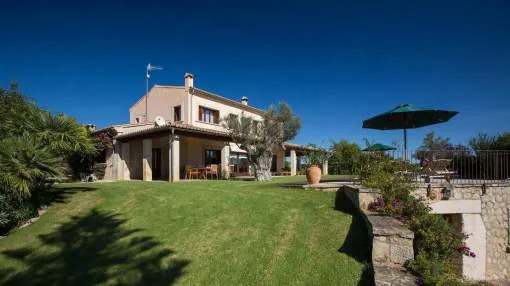 Villa with own vineyard, olive trees and private pool Villa with own vineyard, olive trees and private pool