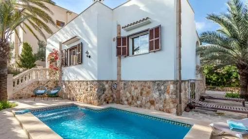 Casa Marga » Cozy vacation home with heated swimming pool, only 200m from the beach