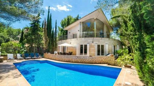 Holiday home for 8 people with pool Holiday home for 8 people with pool