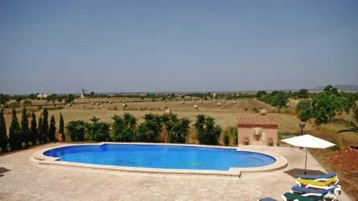 Villa for 18 people with garden Villa for 18 people with garden