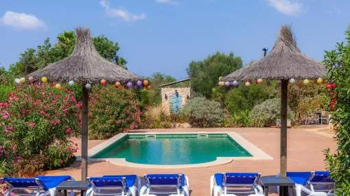 A rural idyll with communal pool – Casa Acuario