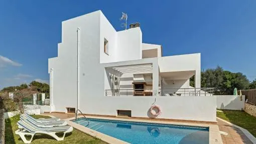 Elegant holiday home in a central location, 500 meters from the sea – Casa Montevela Elegant holiday home in a central location, 500 meters from the sea – Casa Montevela