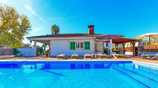 Villa Miquel, beautiful house with Pool near to the beach