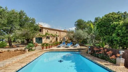 With pool and idyllic terrace - Villa Sa Punta