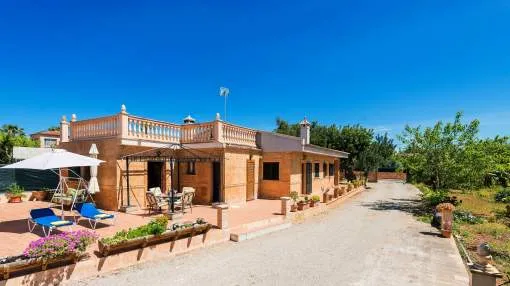 Family-friendly villa with pool - Villa Ses Llegitimes