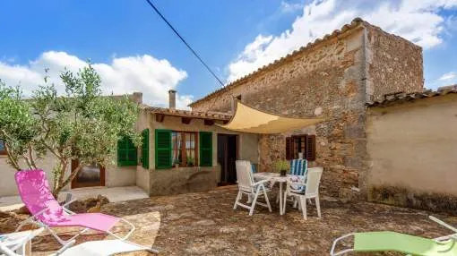 In a rural idyll near the beach - Villa Can Hostalet In a rural idyll near the beach - Villa Can Hostalet