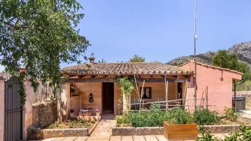 Apartment in the mountains perfect for Tramontana cyclists and excusionists Apartment in the mountains perfect for Tramontana cyclists and excusionists