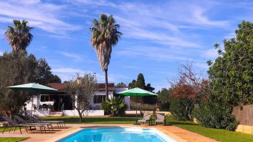 Villa Son Servera with Mountain View, Wi-Fi, Garden, Terraces & Pool: Parking Available, Pets Allowed Villa Son Servera with Mountain View, Wi-Fi, Garden, Terraces & Pool: Parking Available, Pets Allowed