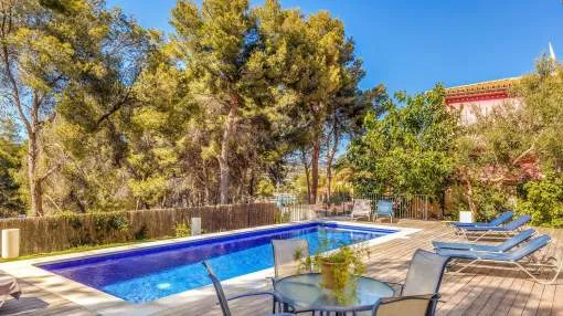 Beautiful Villa with Pool, Wi-Fi and Terrace; Ideal Location; Parking Available Beautiful Villa with Pool, Wi-Fi and Terrace; Ideal Location; Parking Available
