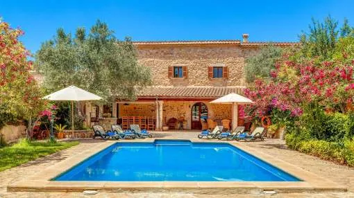Fantastic Country Estate with Pool, Garden, Terraces, Balcony & Wi-Fi; Parking Available, Pets Allowed Fantastic Country Estate with Pool, Garden, Terraces, Balcony & Wi-Fi; Parking Available, Pets Allowed