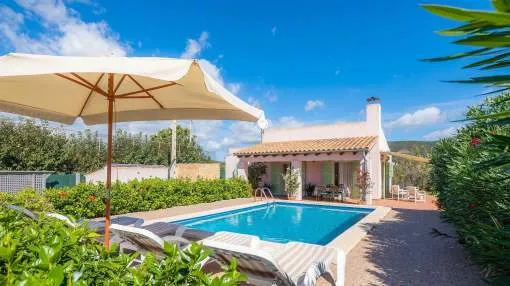 Air-Conditioned Holiday Home by the Sea with Pool, Garden, Terrace & Wi-Fi