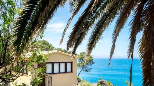 Beautiful Holiday Home by the Sea in Banyalbufar with Wi-Fi, Seaview, Mountain View, Terrace & Air Conditioning; Street Parking Available Beautiful Holiday Home by the Sea in Banyalbufar with Wi-Fi, Seaview, Mountain View, Terrace & Air Conditioning; Street Parking Available
