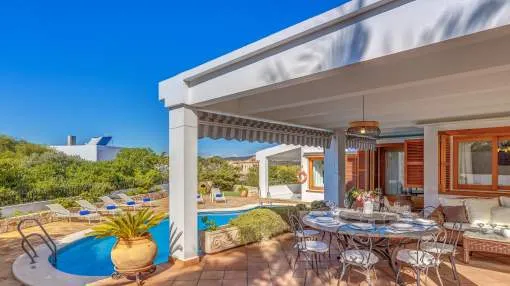 Villa Garrido Near the Beach with Pool, Wi-Fi, Air Conditioning, Garden, Balcony & Terrace; Parking Available
