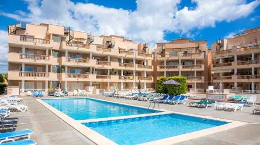 Apartment Serendipia Resort with Mountain View, Wi-Fi, Terrace & Shared Pool; Street Parking