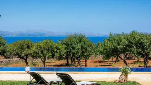 Beautiful Country Estate Ca'n Jaumí with Infinity Pool, Air Conditioning, Wi-Fi & Large Garden; Parking Available Beautiful Country Estate Ca'n Jaumí with Infinity Pool, Air Conditioning, Wi-Fi & Large Garden; Parking Available