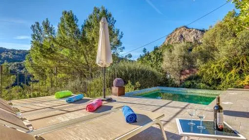 Beautiful Holiday Home Miravall with Mountain View, Wi-Fi & Pool; Parking Available Beautiful Holiday Home Miravall with Mountain View, Wi-Fi & Pool; Parking Available