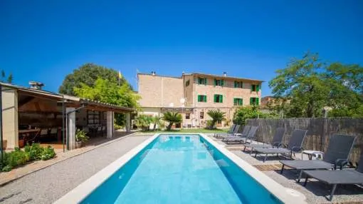 Villa Rae with Mountain View, Wi-Fi, Garden, Terrace & Pool; Parking Available