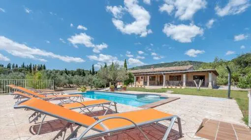 Mediterranean Finca "Ses Comes" with Wi-Fi, Garden, Terrace and Pool; Parking Available