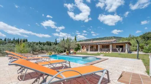 Mediterranean Finca "Ses Comes" with Wi-Fi, Garden, Terrace and Pool; Parking Available Mediterranean Finca "Ses Comes" with Wi-Fi, Garden, Terrace and Pool; Parking Available