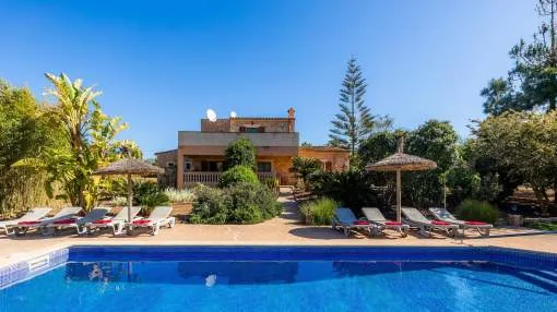 Beautiful Villa in Cas Concos with swimming pool, Ac and Wifi