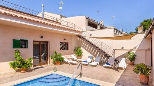Holiday Home Cas Padrins de ses Tanques with Wi-Fi, Garden, Terrace & Pool; Street Parking Available Holiday Home Cas Padrins de ses Tanques with Wi-Fi, Garden, Terrace & Pool; Street Parking Available