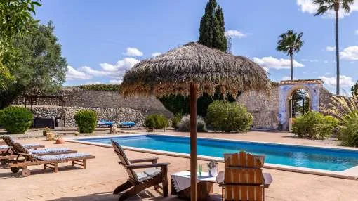 Rustic Holiday Home Son Costa with Mountain View, Garden, Pool & Wifi; Parking Available