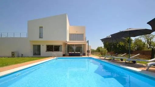 Holiday home for 10 people with garden Holiday home for 10 people with garden