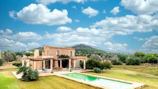 Holiday Home “Can Jeroni Carrio” with Pool, Garden, Terrace & Wifi; Parking Available Holiday Home “Can Jeroni Carrio” with Pool, Garden, Terrace & Wifi; Parking Available