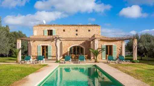 Beautiful Holiday Home “Ses Fonolleres” near the Sea with Pool, Wi-Fi, Garden & Terrace; Parking Available Beautiful Holiday Home “Ses Fonolleres” near the Sea with Pool, Wi-Fi, Garden & Terrace; Parking Available