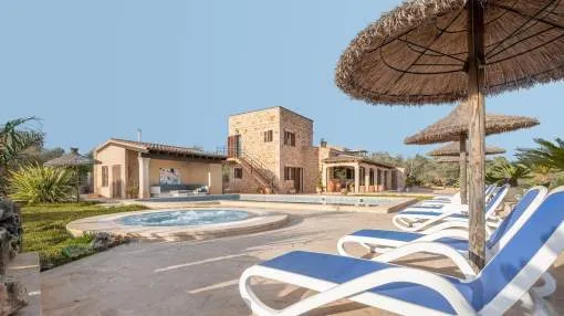 Stylish Country Home 'Finca Art 9' with Sea & Mountain Views, Outdoor Pool, Jacuzzi, Wi-Fi & Terrace Stylish Country Home 'Finca Art 9' with Sea & Mountain Views, Outdoor Pool, Jacuzzi, Wi-Fi & Terrace