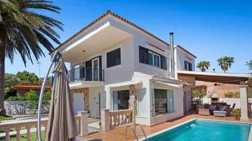 Villa Llevant, aire acondicionado, piscina, wifi, parking, barbacoa, cerca de la playa Villa Llevant, aire acondicionado, piscina, wifi, parking, barbacoa, cerca de la playa