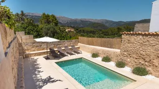 Modern, Freshly Renovated Vacation Home "Cas Suis 9" with Outdoor Pool, Mountain View, Wi-Fi, A/C, Balcony, Terrace & Garden; Parking Available Modern, Freshly Renovated Vacation Home "Cas Suis 9" with Outdoor Pool, Mountain View, Wi-Fi, A/C, Balcony, Terrace & Garden; Parking Available