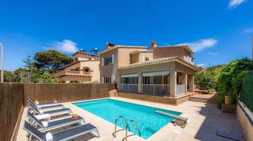 Villa Paca with Pool, Air Conditioning, Fireplace, Wi-Fi & Garden Villa Paca with Pool, Air Conditioning, Fireplace, Wi-Fi & Garden