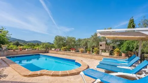 Holiday Home Can Tries with Mountain View, Pool, Garden & Wi-Fi