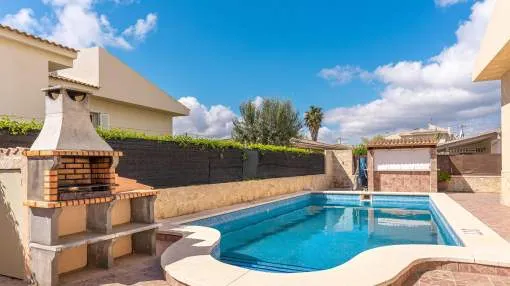 Villa "Lago Muro" with Pool, Wi-Fi, A/C, Balcony, Terrace & Garden