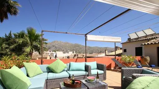 Can Huerta is a holiday town house in Pollensa, Mallorca with a private swimming pool