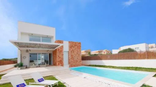 Villa "Can Bosquerro" close to the Beach with Pool, Wi-Fi, A/C, Balcony, Terrace & Garden