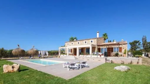 Vacation Home “Paraiso” with Pool, Terrace & Garden