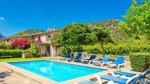 Chalet Cana Can with Mountain View, Pool, Wi-Fi & Terrace Chalet Cana Can with Mountain View, Pool, Wi-Fi & Terrace