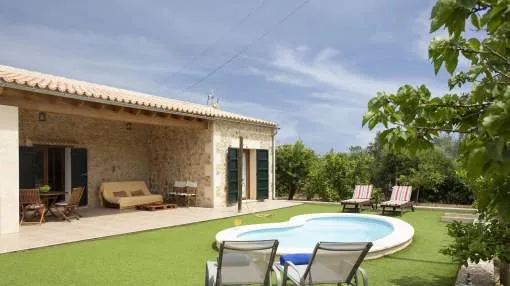 Small cosy country house with pool in quiet location Small cosy country house with pool in quiet location