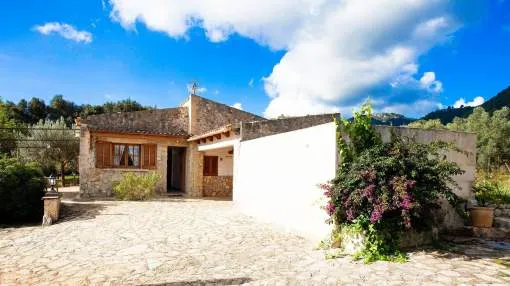 Villa for 6 people with garden Villa for 6 people with garden
