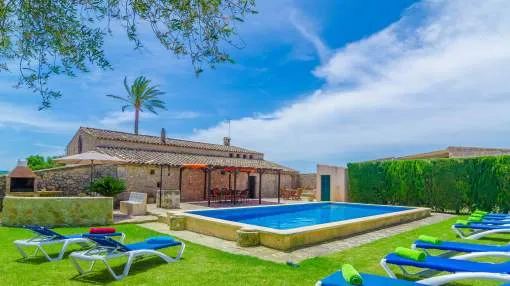Villa for 8 people with garden Villa for 8 people with garden