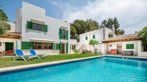 Casa Barbara in Cala D'Or Centre 5 Mins Walk to Beach Casa Barbara in Cala D'Or Centre 5 Mins Walk to Beach