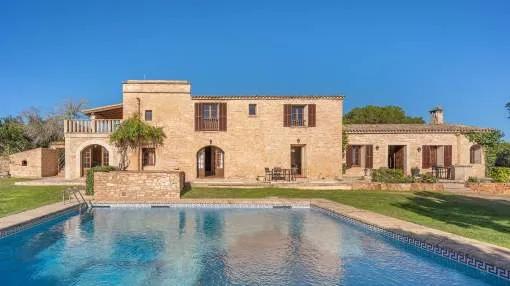 Finca Es Turo de ses Illes with Pool, Wi-Fi, Terraces & Garden Finca Es Turo de ses Illes with Pool, Wi-Fi, Terraces & Garden
