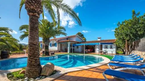 Villa for 9 people with garden Villa for 9 people with garden