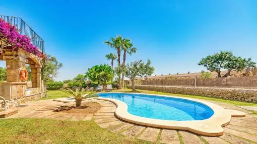 Country House Can Miquel with Pool, Wi-Fi, A/C, Terrace & Garden Country House Can Miquel with Pool, Wi-Fi, A/C, Terrace & Garden